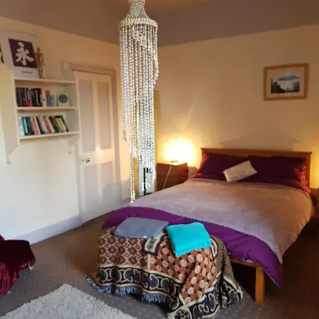 Сasa de vacaciones House - Sleeps 6 - Pet Friendly - Garden